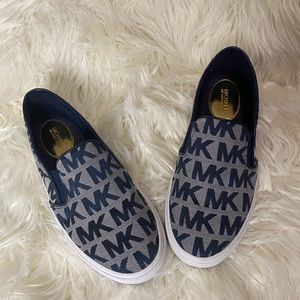 MICHAEL Kors Size 6.5 Blue Slip On Sneakers